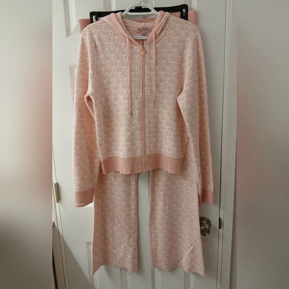 Juicy Couture 2‑Piece Logo Sweater Knit Jogger Set – XL – NWT